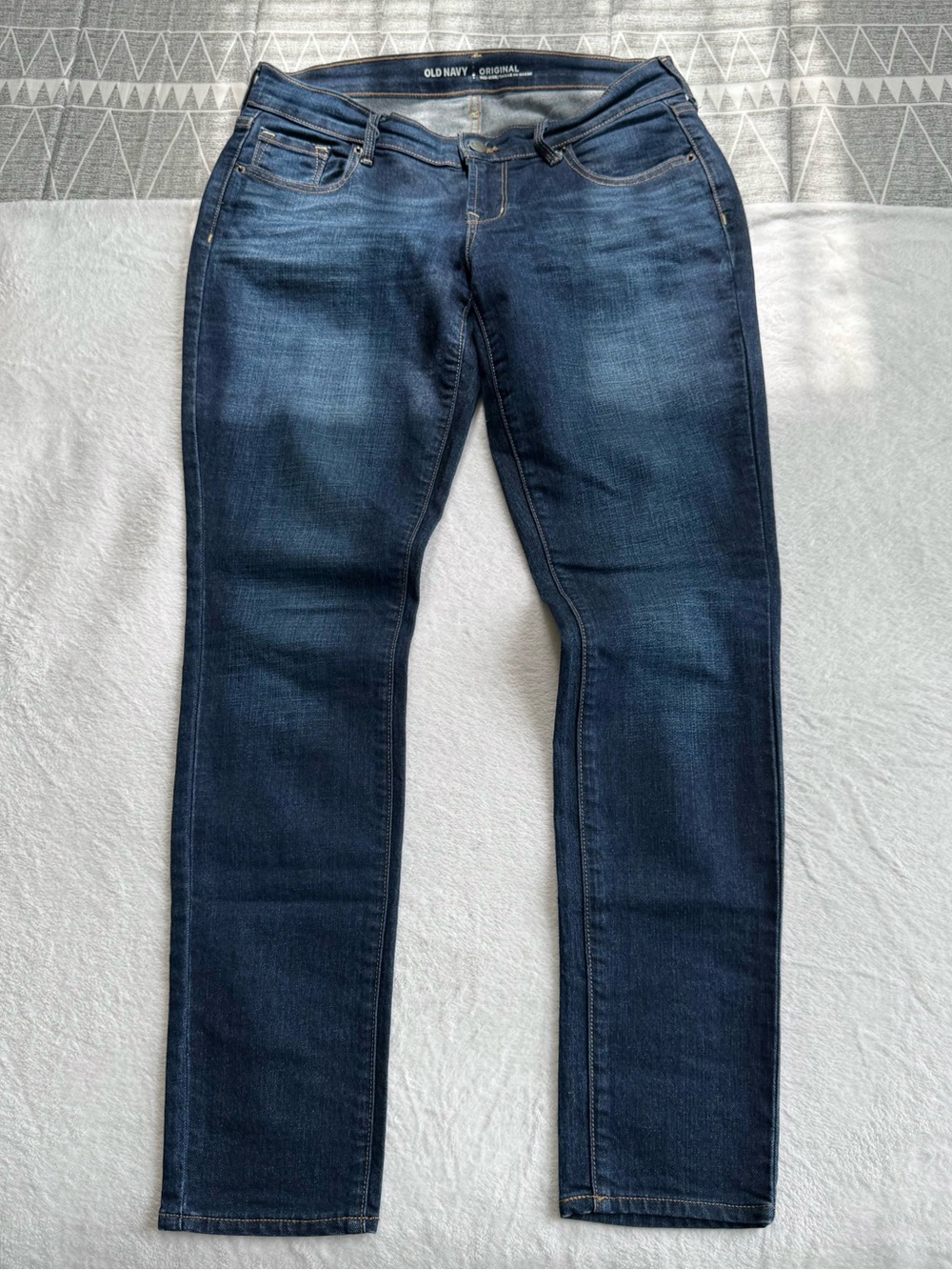 Old Navy Women’s Dark Wash Skinny Jeans